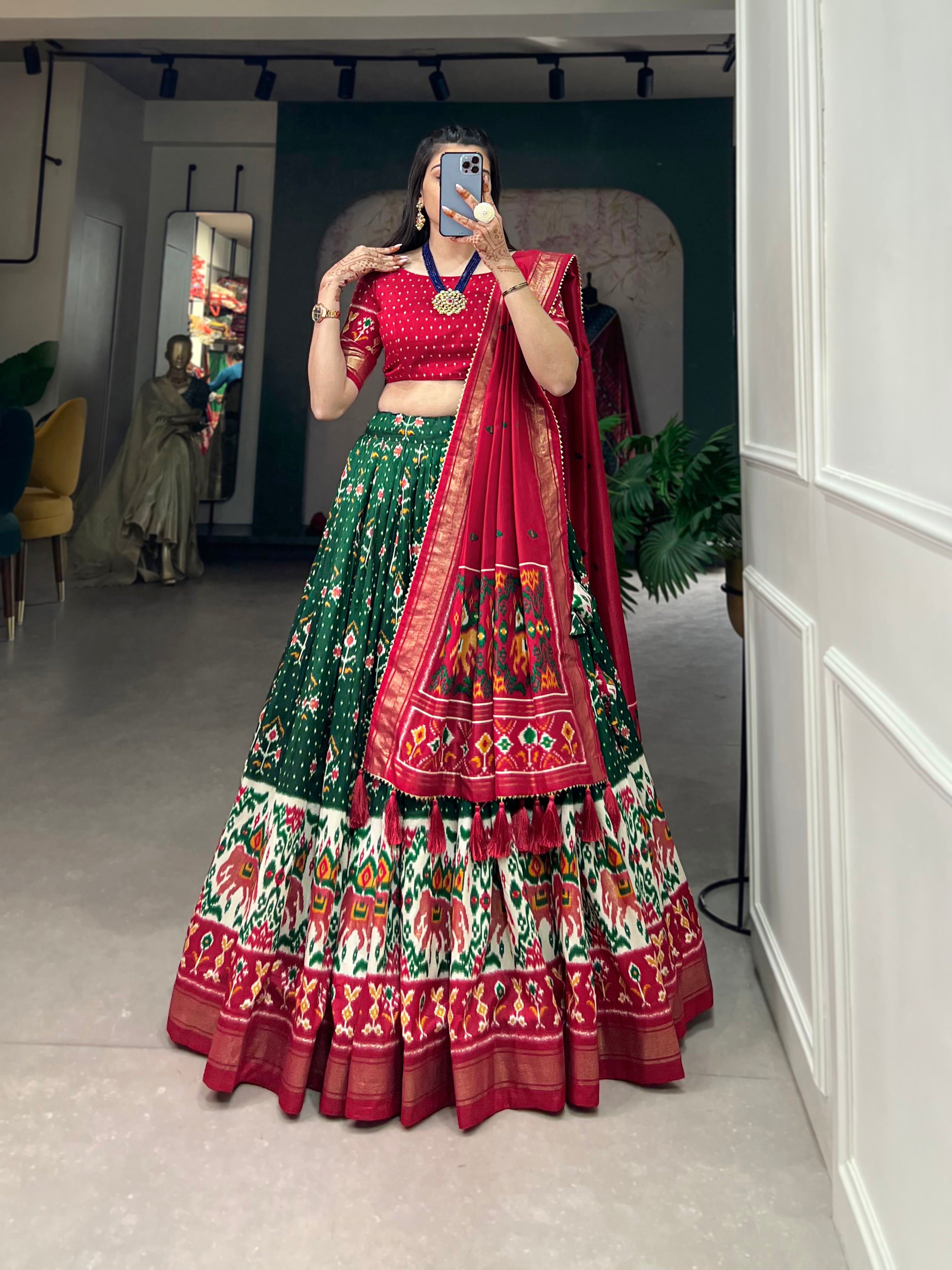Exquisite Floral Fantasy: TusserSilk Lehenga Choli with Intricate Print and Dupatta π©·π
